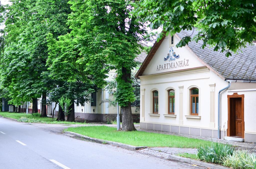 Pava Apartmanhaz Makó Eksteriør bilde